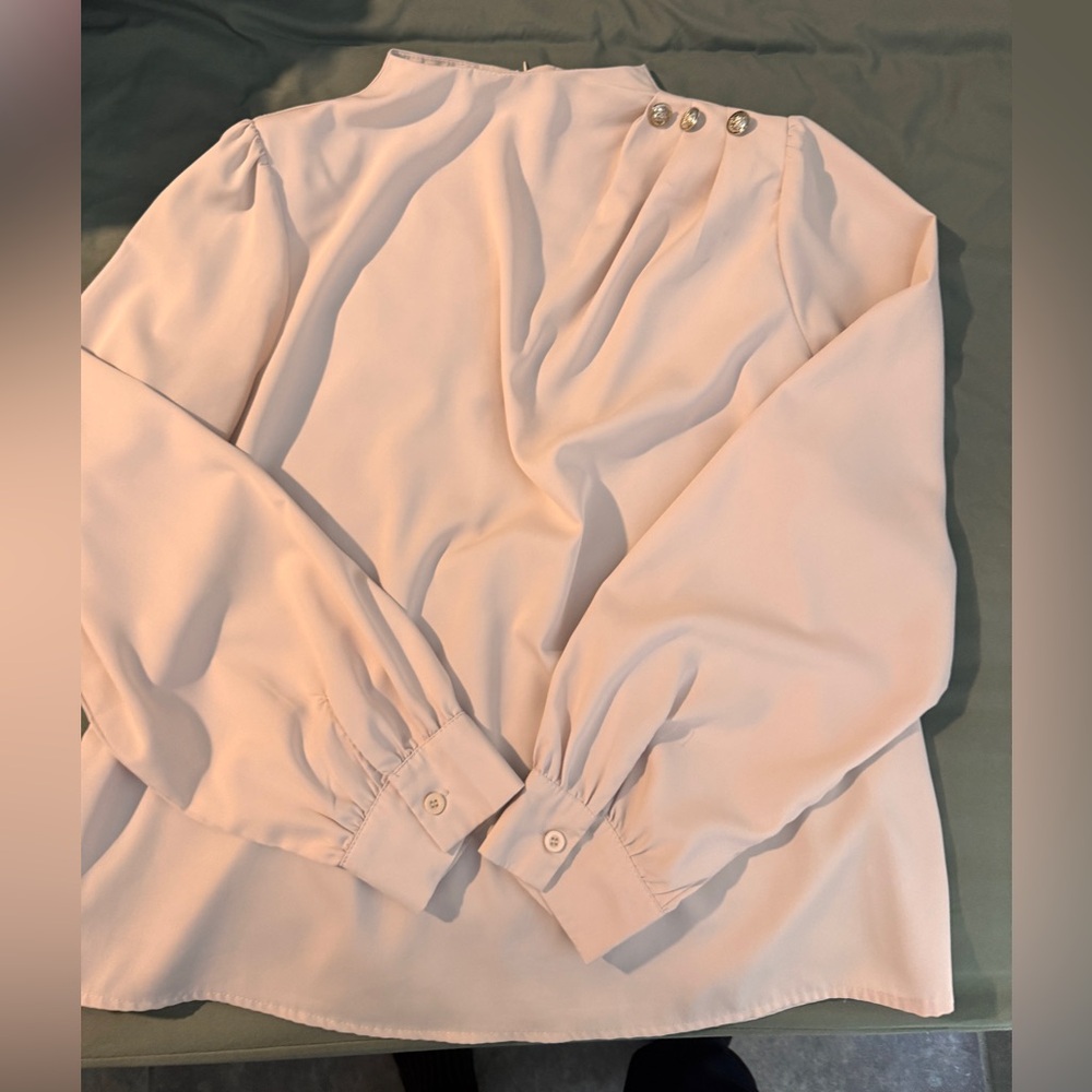 Women’s Cream Long Sleeve Blouse with Button and Back Zipper Detail, Size XL